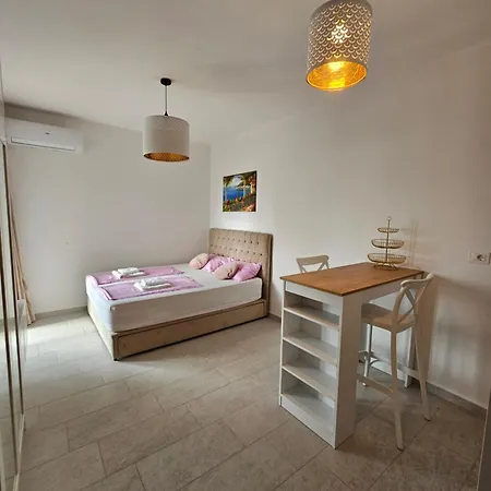 Calypso Sea View Homestay Sarande