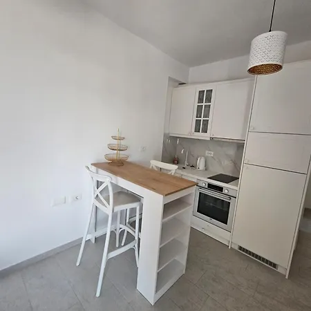 Calypso Sea View Проживание в семье Саранда